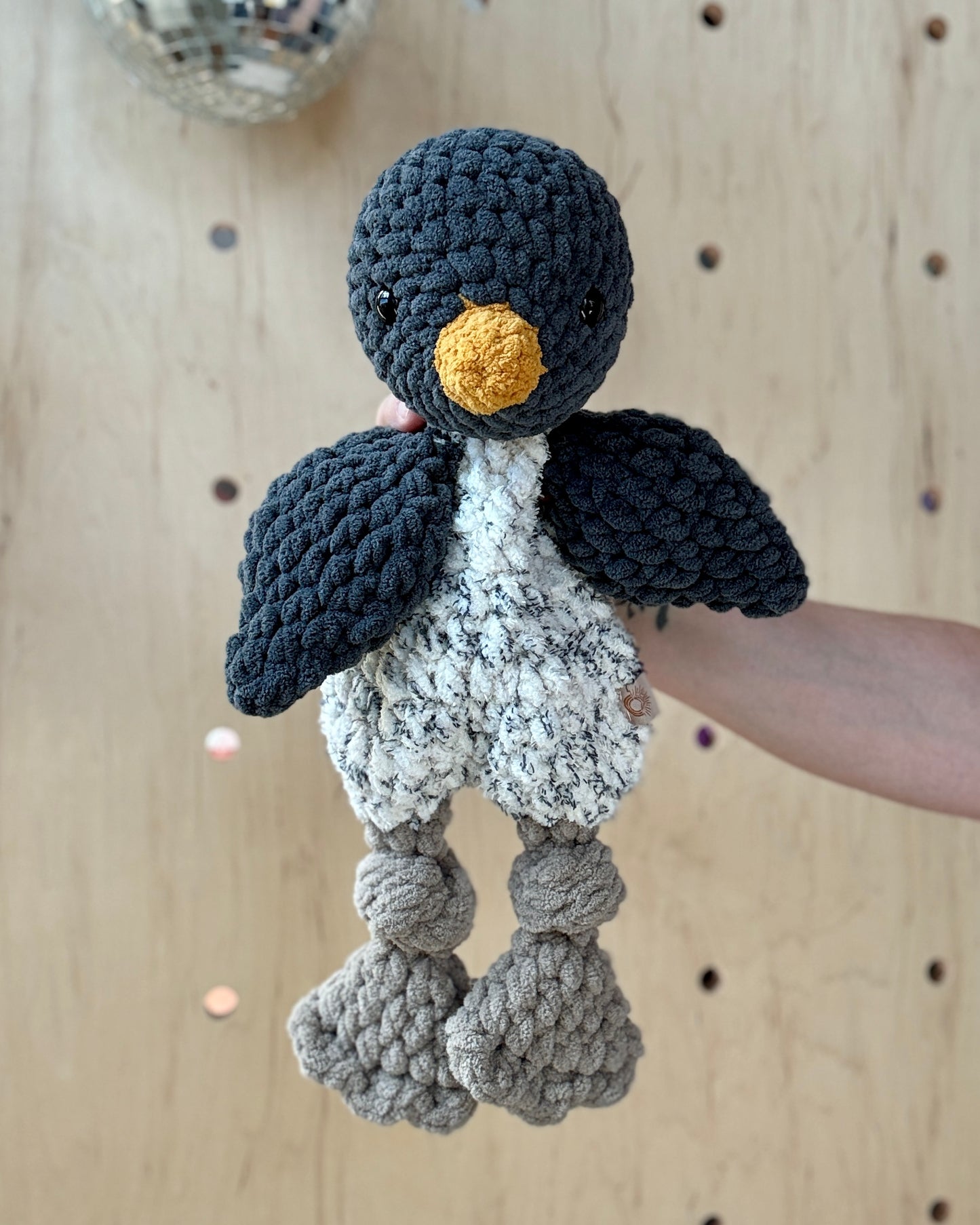 Little CeeCee Chick Knotted Lovey ⋒ Penguin