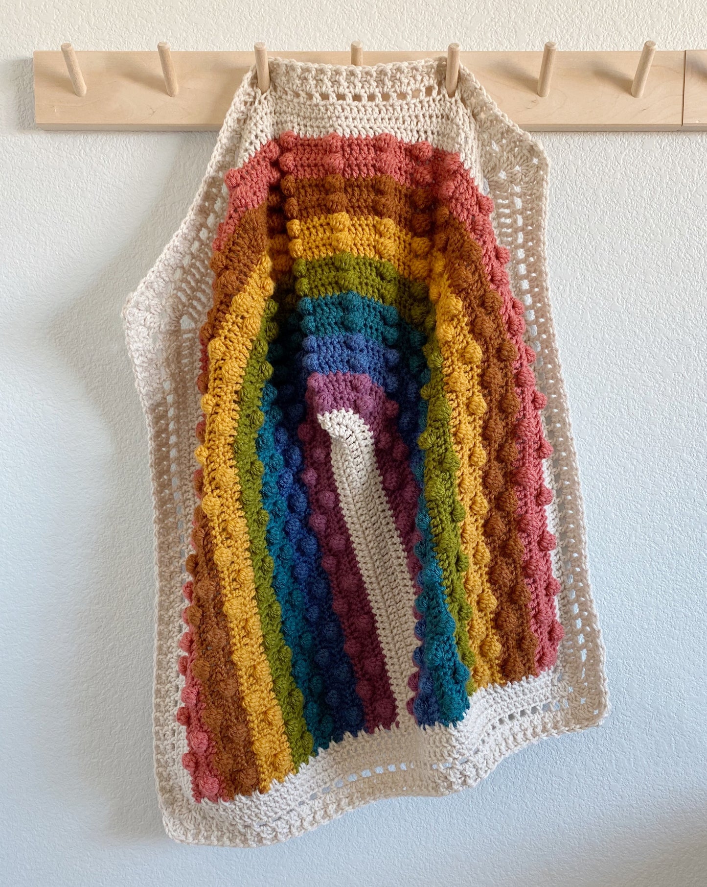 Juni Bobble Rainbow Blanket